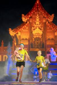 BIB: 103
                            <button type="button" onclick="openModal(22470789)" class="btn btn-primary btn-sm float-right btn-popup" data-toggle="modal" data-target=".modal-high-quality">
                        <i class="fas fa-shopping-cart"></i> Add to Cart
                    </button>
                                            <button type="button" onclick="isThisMe(22470789, true)" class="btn btn-success btn-sm float-right btn-popup btn-isme hidden" data-toggle="tooltip" data-placement="bottom" title="นี่คือรูปของคุณใช่ไหม คลิกที่นี่เพื่อเอาเข้าอัลบั้ม">
                        <i class="fas fa-plus"></i> Add to album
                    </button>
                    <button type="button" onclick="isThisMe(22470789, false)" class="btn btn-warning btn-sm float-right btn-popup btn-isnotme hidden">
                        <i class="fas fa-ban"></i> Remove from album
                    </button>